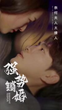 ǿ������